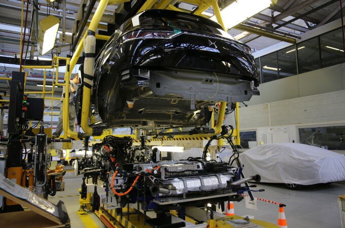 Las marcas del grupo Stellantis lideran el mercado de coches híbridos en Europa