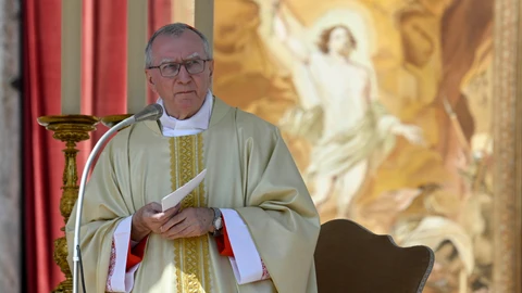 Cardenal Parolin, en misa de luto por el papa: "Debemos acoger su legado y hacerlo vida"