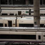 Apagón.- 116 trenes se quedaron parados por el apagón y seis horas después faltan por evacuar 26