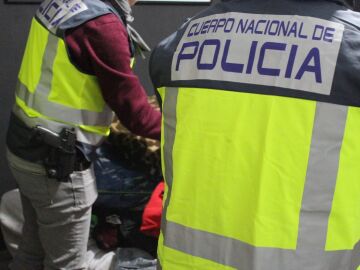 Jornaleros explotados: 12 horas, de lunes a domingo, por un salario que no superaba los 70 euros semanales y hacinados