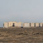 Así es el hotel abandonado que vigila las piscinas naturales más increíbles de España