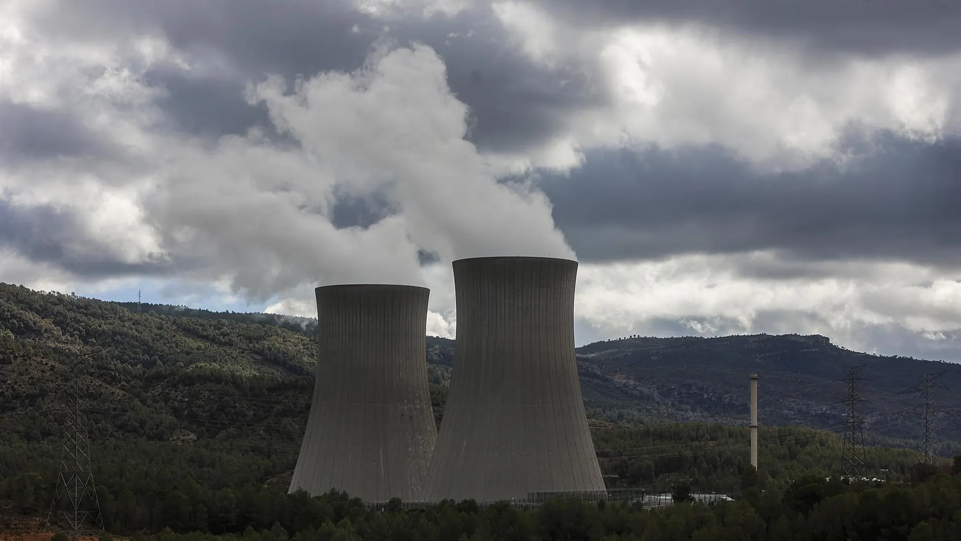 Apagón.- La central nuclear de Cofrentes activa el plan de emergencias interior en fase de prealerta
