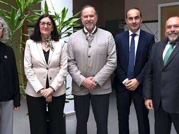 Los representantes de la Universidad de Huelva y de Caja Rural del Sur