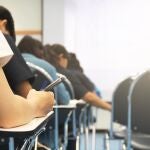 Educación publica la lista provisional para el concursooposición de Secundaria y otros cuerpos, con 7.980 personas admitidas, el 97% de las solicitantes