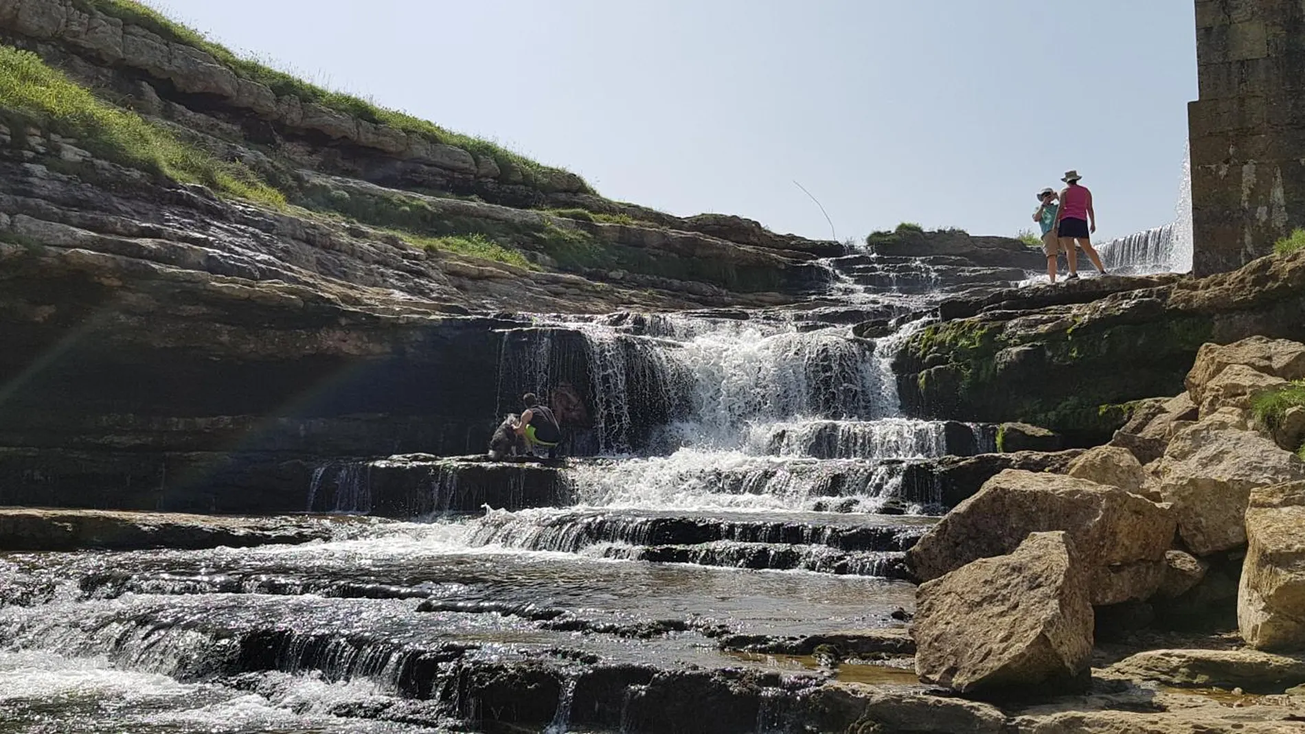 La preciosa cascada desconocida de Cantabria ideal para ir con niños