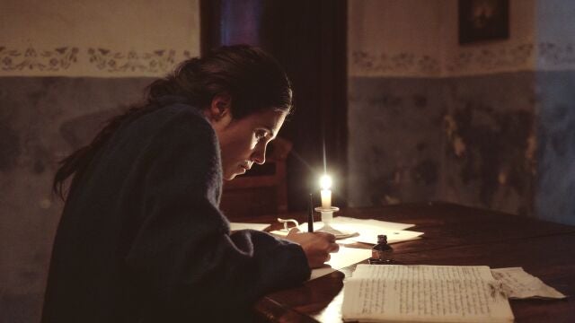 La actriz Loreto Mauleón interpreta con maestría a Ana en la cinta «La buena letra»