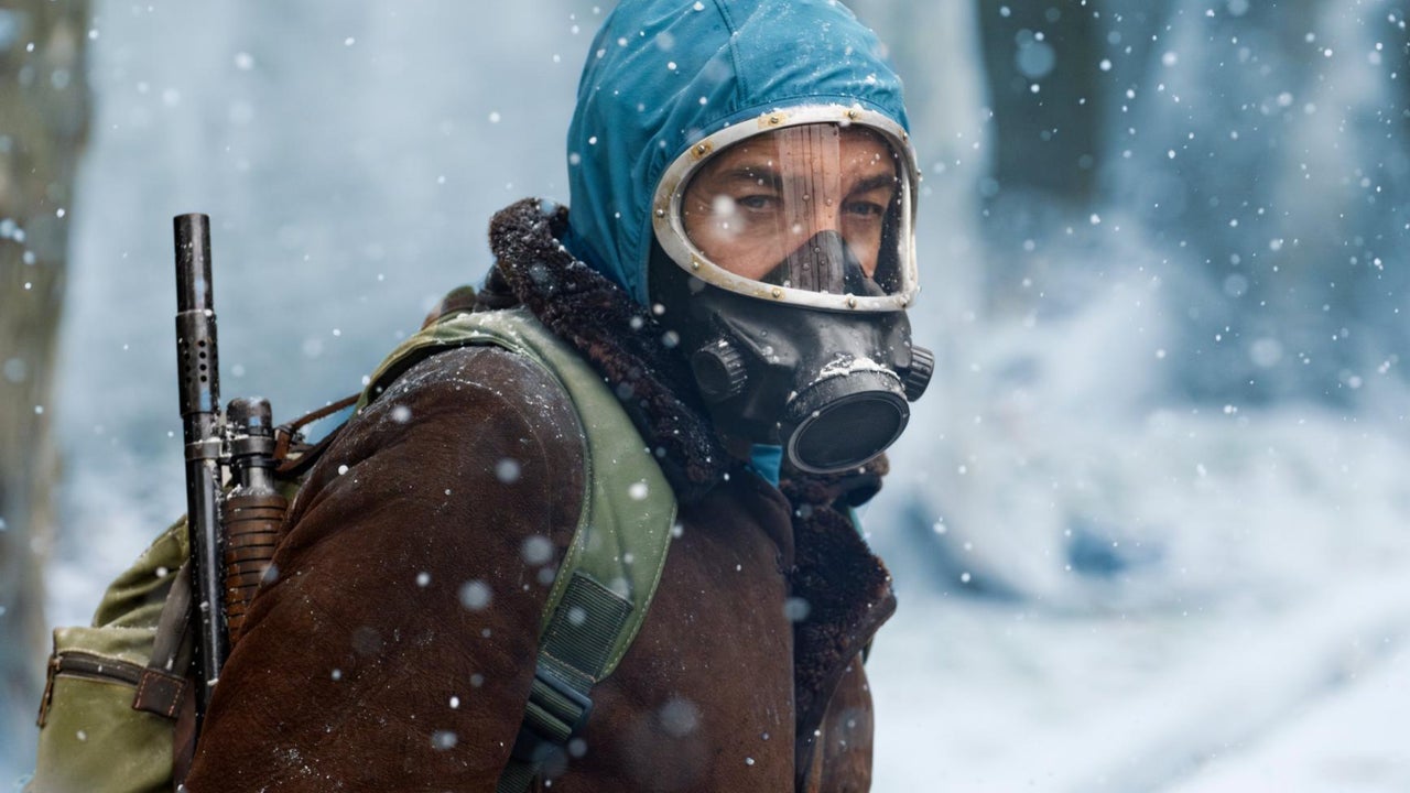 Netflix en abril: ¿Resistir a alienígenas con Ricardo Darín o explorar amistades extremas con Steve Carell y Tina Fey?