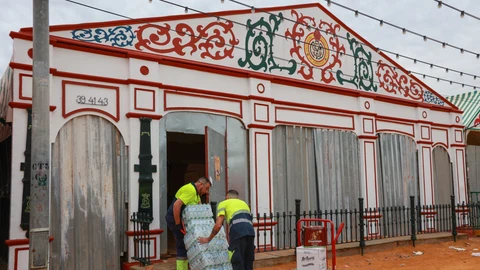 Preparativos de la Feria de Sevilla 2025