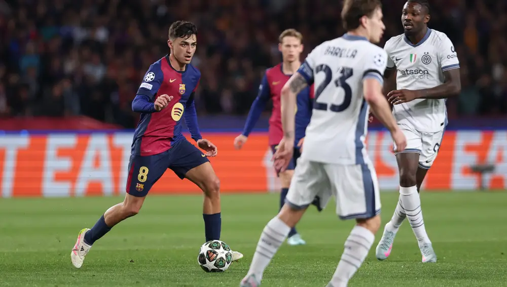 FC Barcelona v FC Internazionale Milano - UEFA Champions League 2024/25 Semi-Final First Leg