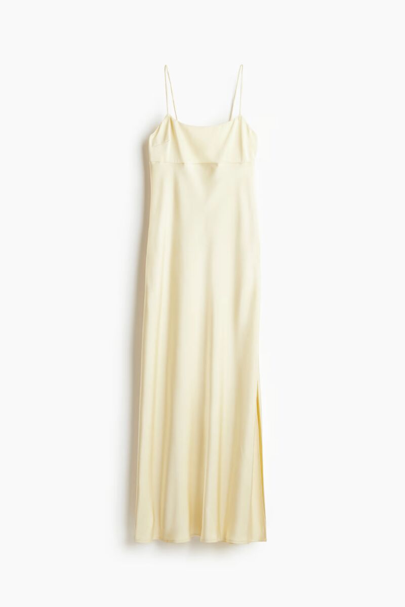 Maxivestido con lazada.