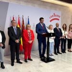 El PSOE denuncia "paradas saturadas y basura acumulada" en las Fiestas de Primavera