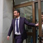 Declara como investigado ante la jueza el director económico de la central de compras del SAS en Cádiz