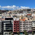Mientras España compra más casas, en Canarias se venden menos y más caras
