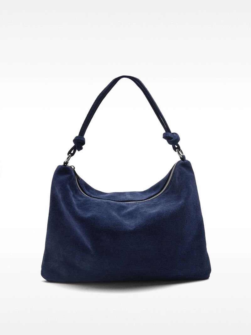 Bolso de hombro de piel.