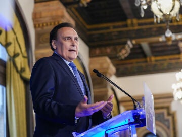 El consejero de Universidad, Investigación e Innovación, José Carlos Gómez Villamandos, ayer durante el Desayuno informativo Nueva Economía Fórum