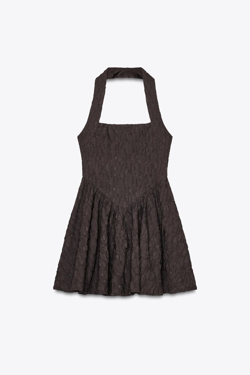 Vestido halter textura.