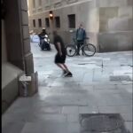 Pánico en el Gòtic de Barcelona: un hombre con machete hiere a un transeúnte y es detenido cerca de Sant Jaume