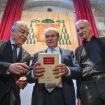 El presidente del Consejo Consultivo, Agustín Sánchez de Vega, presenta el libro en Burgos