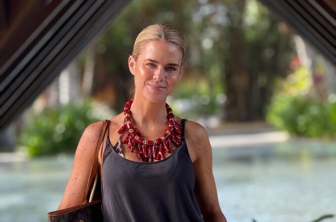 El look de Amelia Bono de vacaciones.
