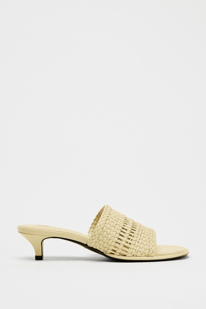 Mules trenzados.