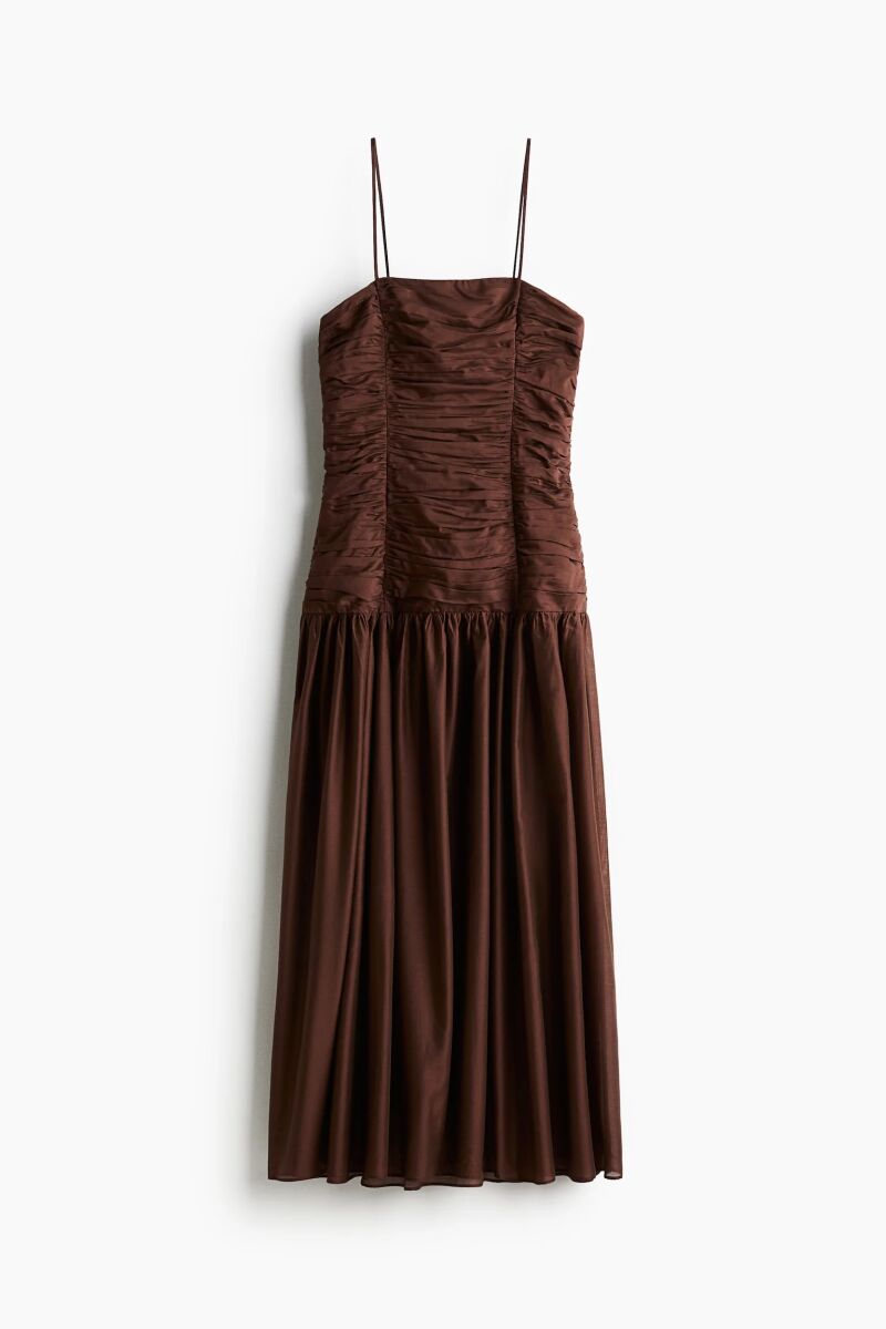 Vestido fruncido.