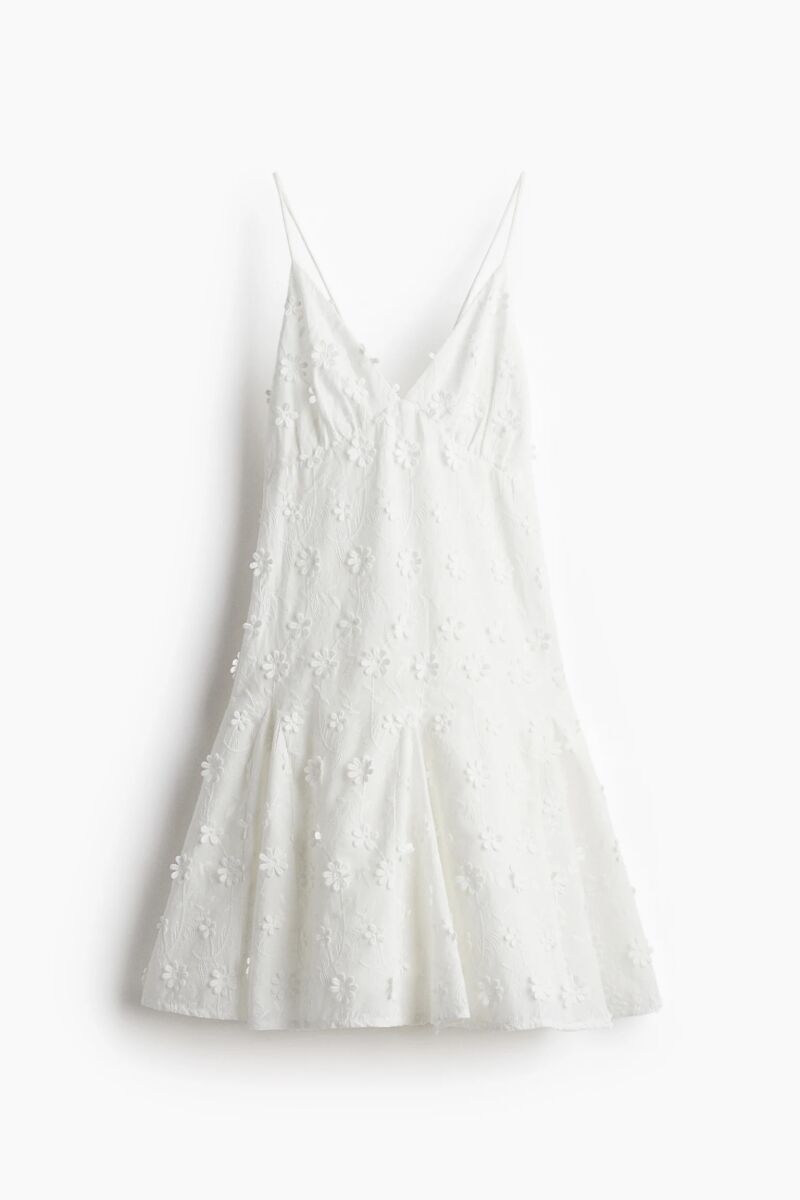 Vestido con flores 3D.