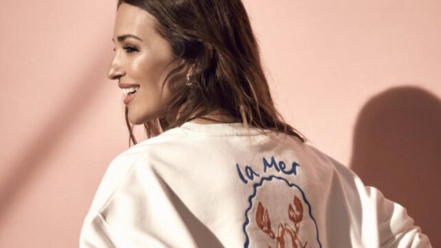 Paula Echevarría con sudadera de su nueva colección para Primark.