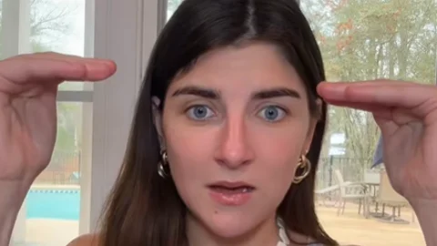 Mariona durante el vídeo
