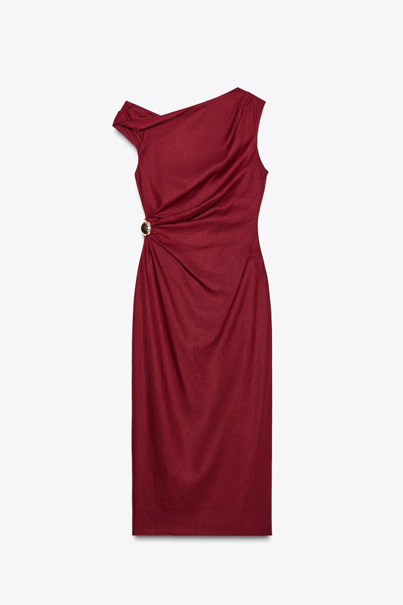 Vestido drapeado.