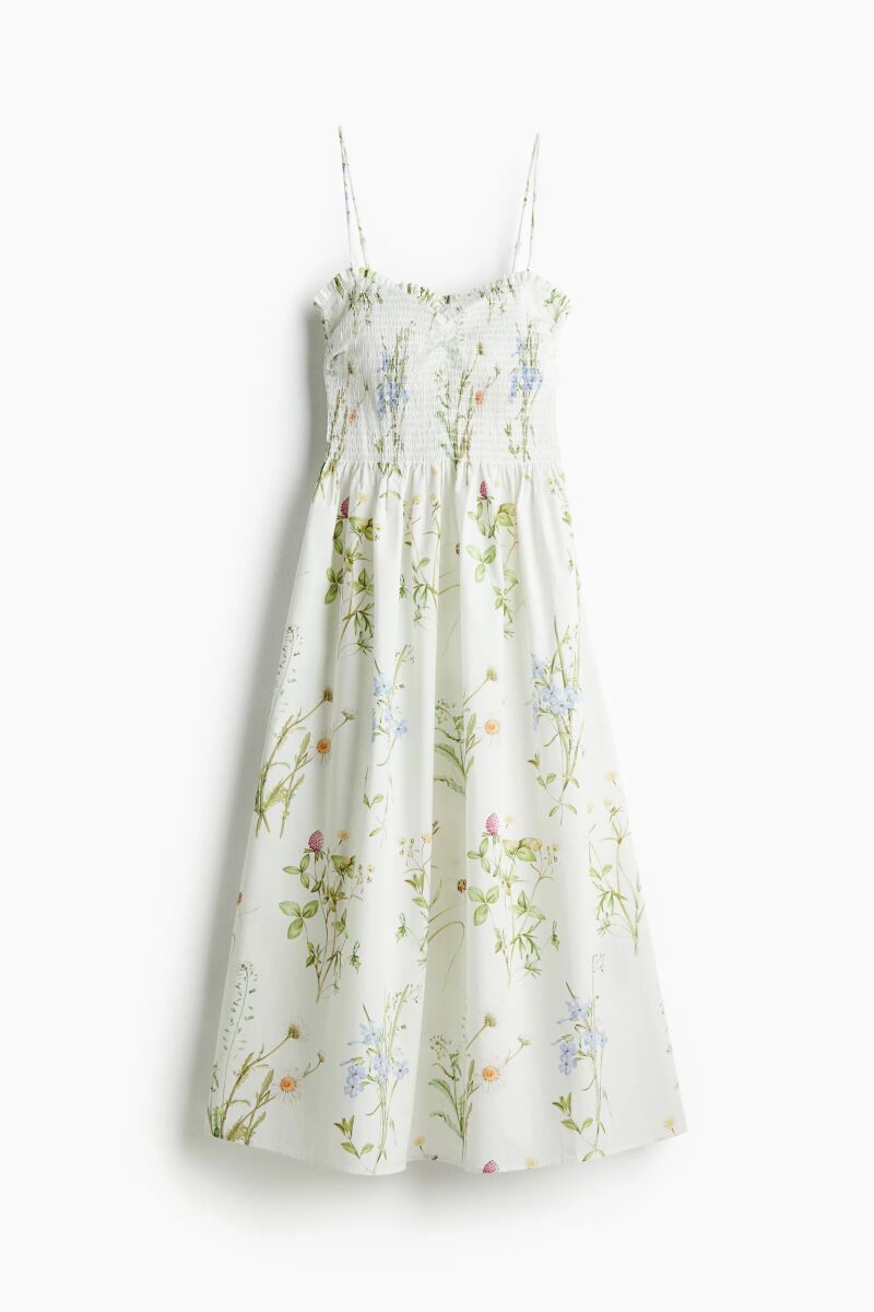 Vestido de estampado floral.
