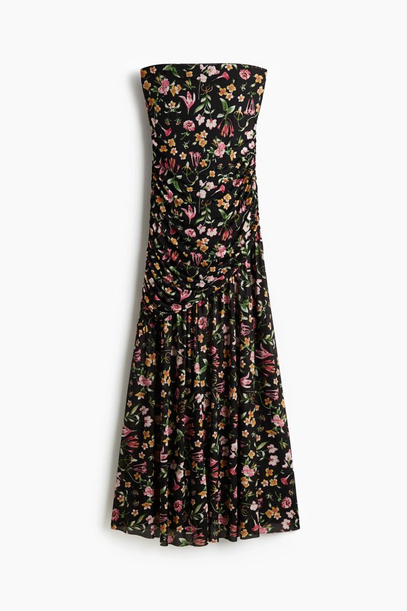 Vestido escote palabra de honor.