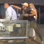 Vídeo: un magrebí le arranca violentamente la cadena del cuello a un turista en Barcelona
