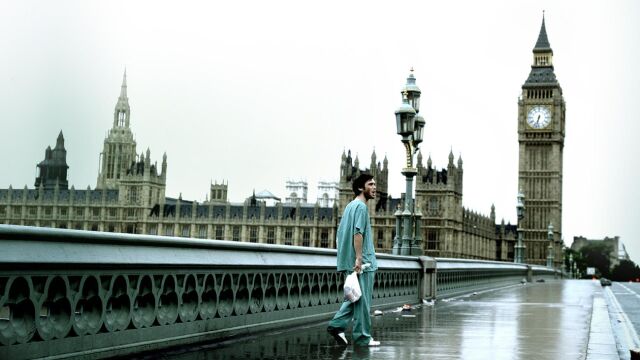 Un joven Cillian Murphy ('Peaky Blinders') en un Londres devastado