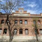 La antigua fábrica de cervezas El Águila alza vuelo para ser BIC: La Comunidad inicia el expediente para su declaración