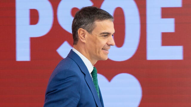 El presidente del Gobierno y secretario general del PSOE, Pedro Sánchez, preside la reunión de la Comisión Ejecutiva Federal en la sede Ferraz.