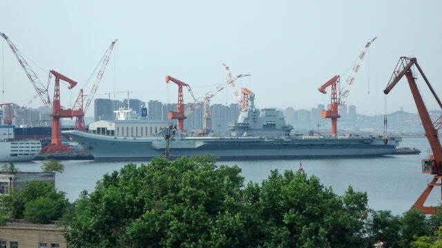 El portaaviones chino Shandong