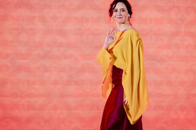 El comentado look de Isabel Díaz Ayuso en la entrega de las Grandes Cruces del 2 de Mayo