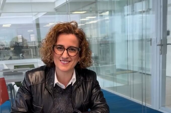 Luisa Bolívar trabajando en Hurí Televisión SL, la productora que dirige junto a su marido
