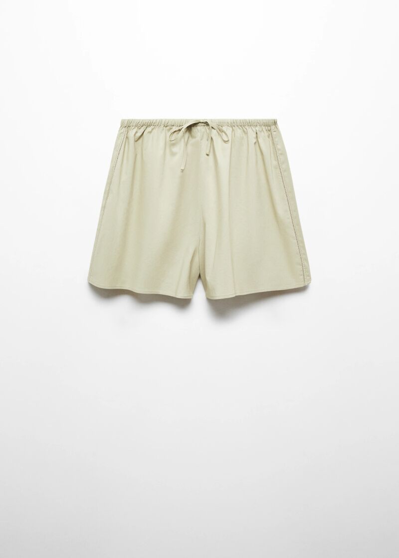 Shorts en verde.