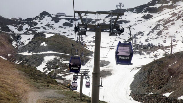 Cierre de la temporada invernal de la estación de esquí de Sierra Nevada