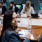 Sara Aagesen y Beatriz Corredor asisten a la reunión del Comité para el análisis de la crisis eléctrica en la sede de Red Eléctrica de España