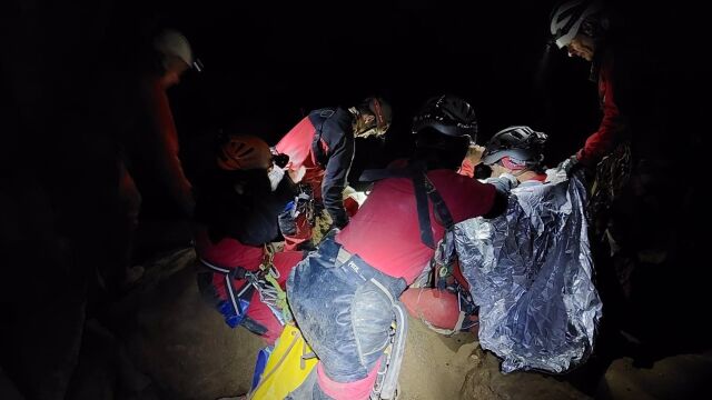 MADRID.-Sucesos.- Rescatado un espeleólogo madrileño herido en una cueva de Arredondo (Cantabria) y evacuado en helicóptero