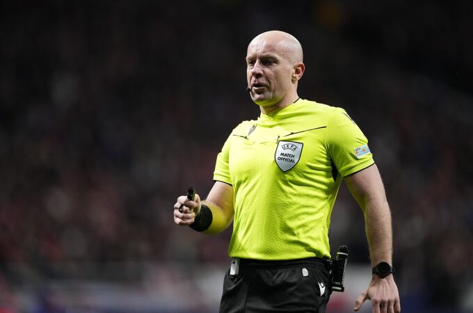Fútbol/Champions.- El polaco Szymon Marciniak arbitrará el Inter-Barça