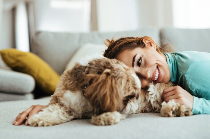 Esta es la mejor forma de afrontar la pérdida de tu mascota, según una experta