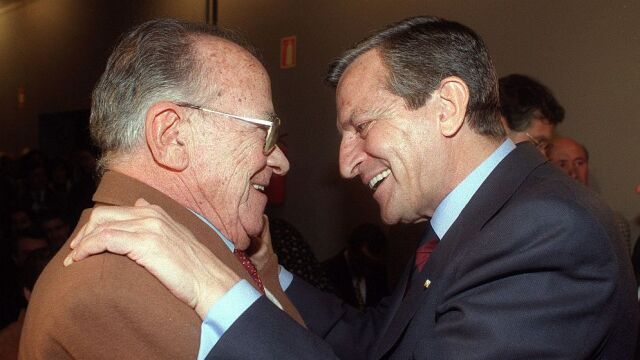 Adolfo Suárez y Santiago Carrillo, dos políticos que tendieron puentes en su día