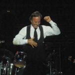 Ignacio Peyró: «Julio Iglesias es el mayor triunfador español de la historia»