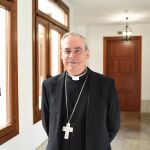 Continúa la "evolución positiva y favorable" del estado de salud del obispo de Málaga "dentro de la gravedad"