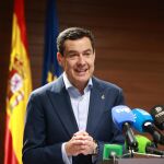 Moreno exige al Gobierno alternativas a los trenes afectados de la línea Madrid-Sevilla por el robo de cable