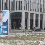 Un cartel electoral de la colíder de Alternativa para Alemania (AfD), Alice Weidel, en Berlín