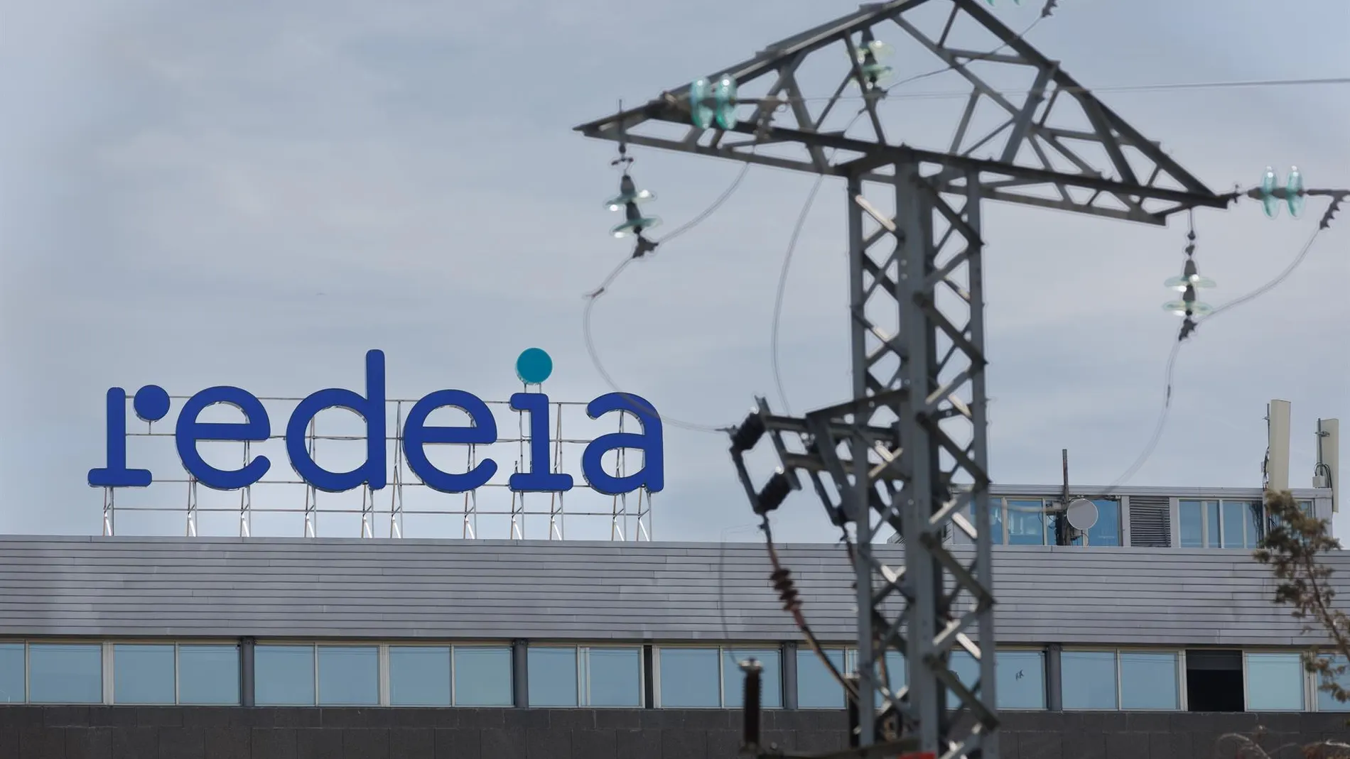 Economía/Apagón.- REE advirtió al Gobierno de la necesidad de revisar los criterios de protección del sistema eléctrico